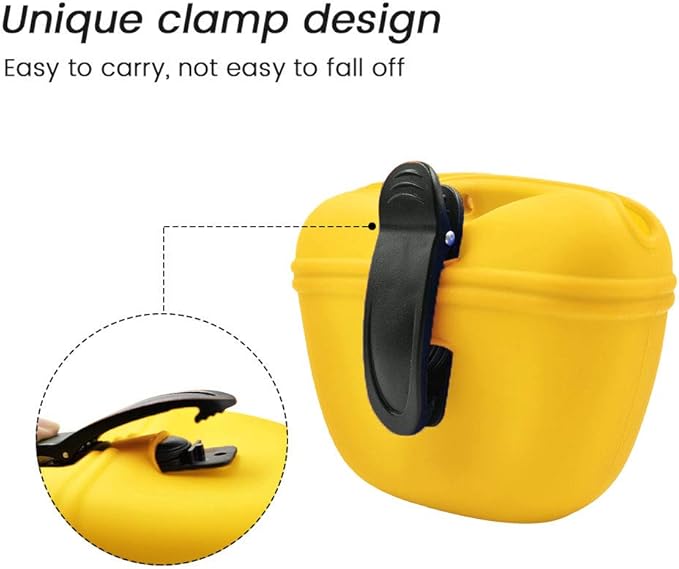 AUDWUD Silicone Dog Treat Pouch,Clip on Portable Training Container,Convenient Magnetic Buckle Closing and Waist Clip,No BPA